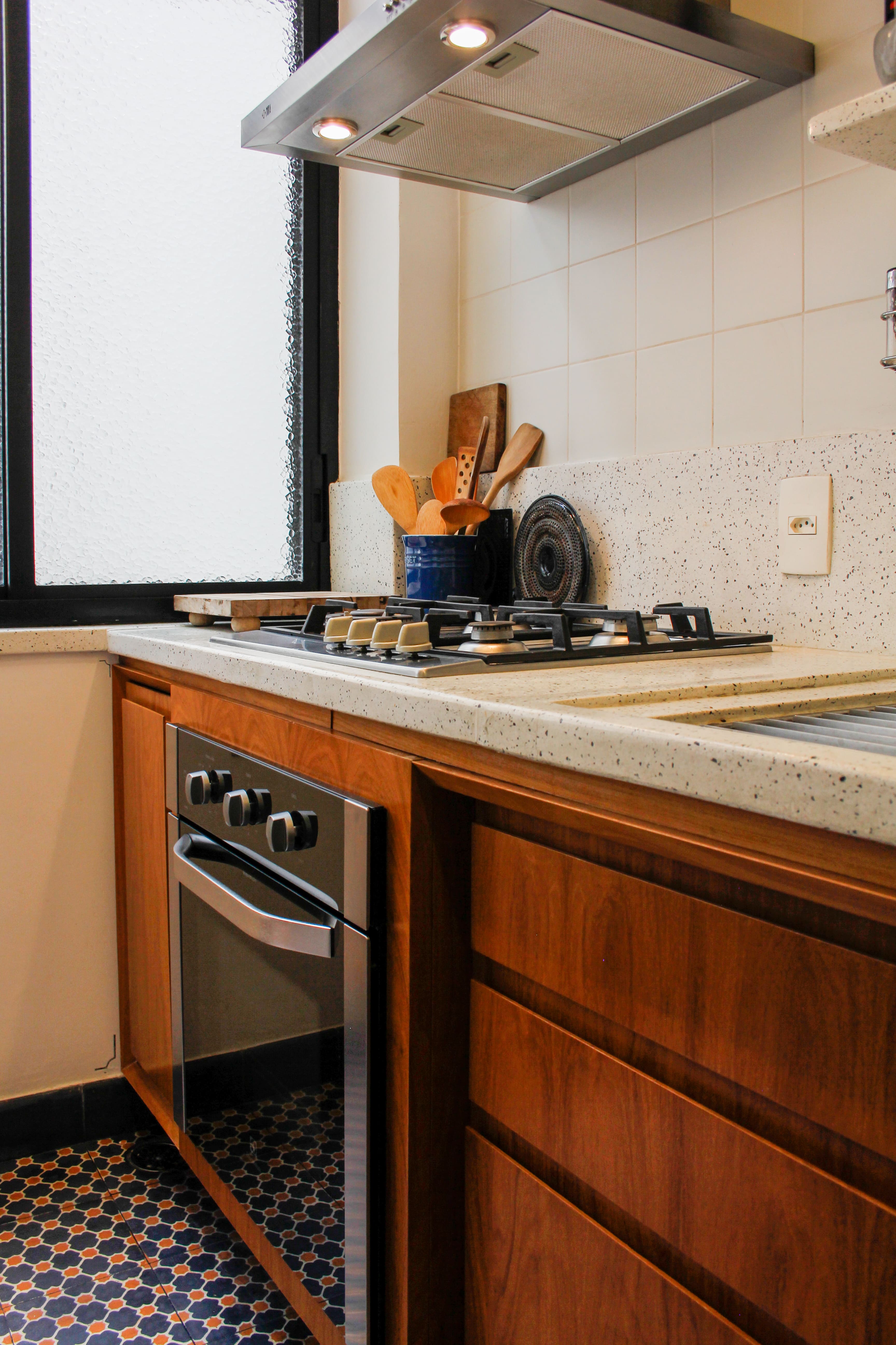 nuarquitetura arquitetura interiores reforma marcenaria apartamento melo alves são paulo estrutura parente estruturaparente cozinha aberta cozinhaaberta chao de taco chãodetaco granito preto granitopreto armáriossobmedida armários sob medida porcelanatomacico porcelanato maciço macico